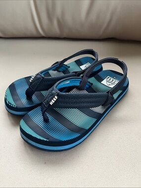 Two Pair Reef Kids Blue Pattern Flip Flops with Straps - 7 & 12